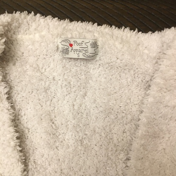 Comfy Teddy White Sweater w/ Pockets - Picture 3 of 3